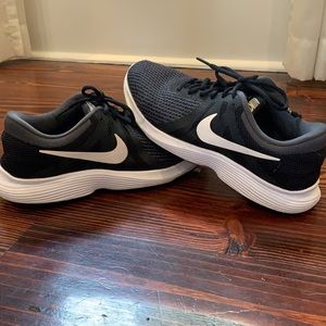 Women’s Nike Revolution 4 Running Shoe